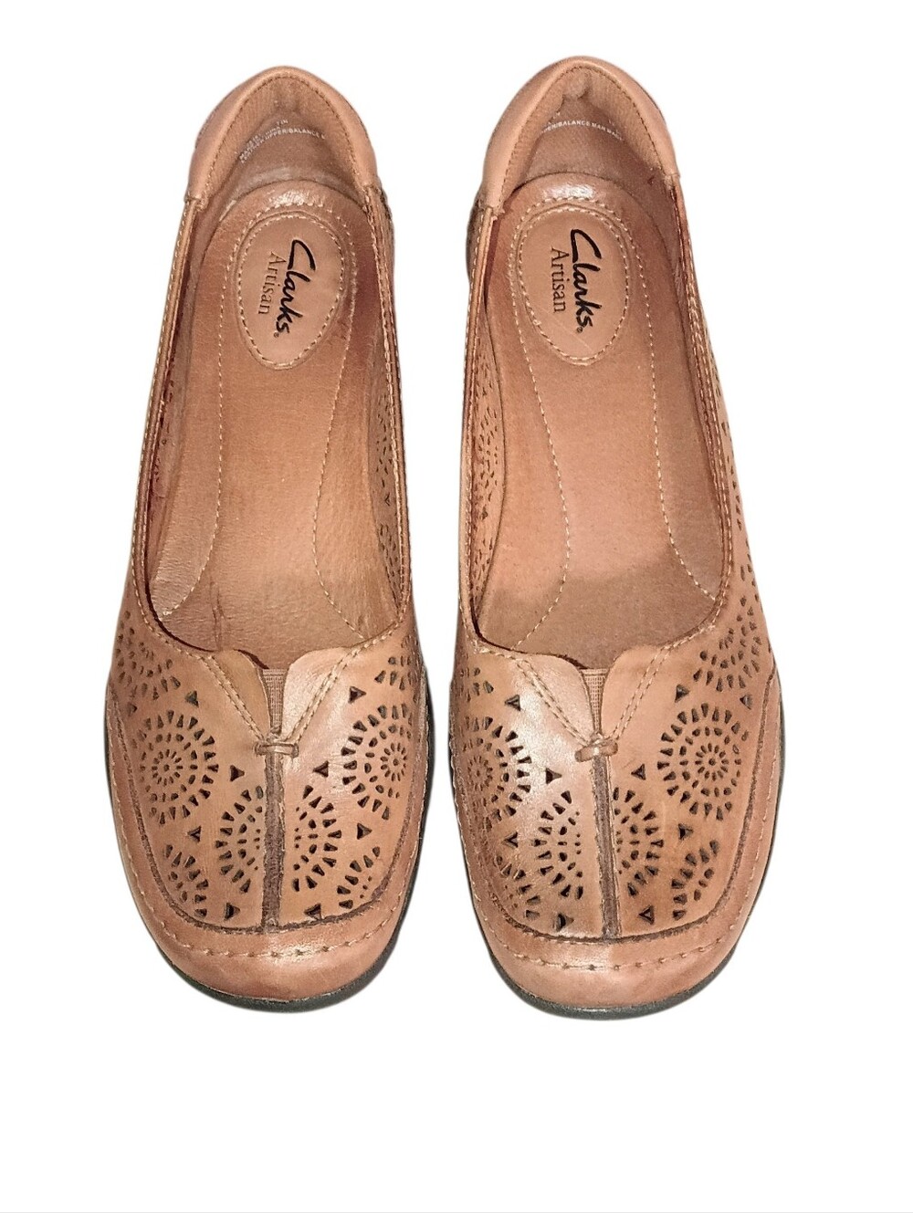 Clarks Artisan Tan Leather Laser Cutout Slip On Comfort Flats 7.5 NWOT